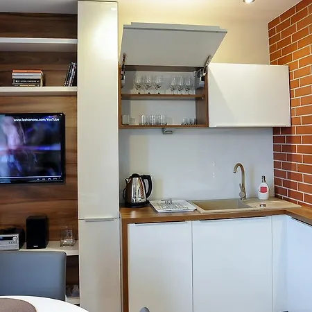 Starowka - Riverside Apartment *