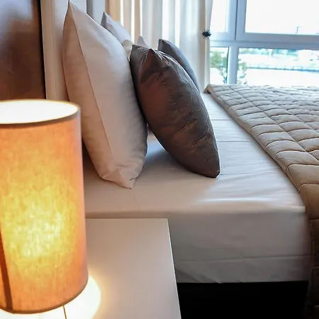 Starowka - Riverside