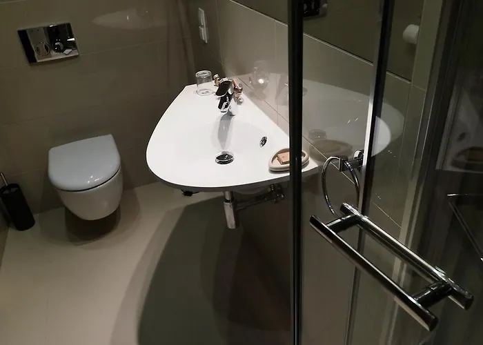 Starowka - Riverside *