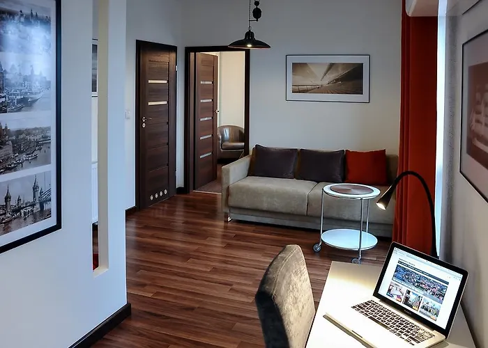 Starowka - Riverside Apartment